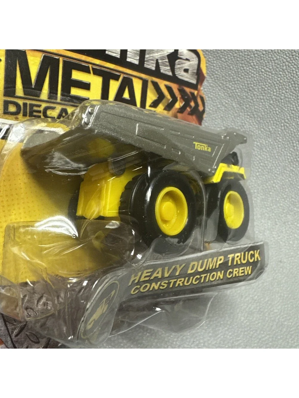 Tonka Metal Construction Lot Of 2 Heavy Dump Truck & Pay Loader 1/64 Not Mint